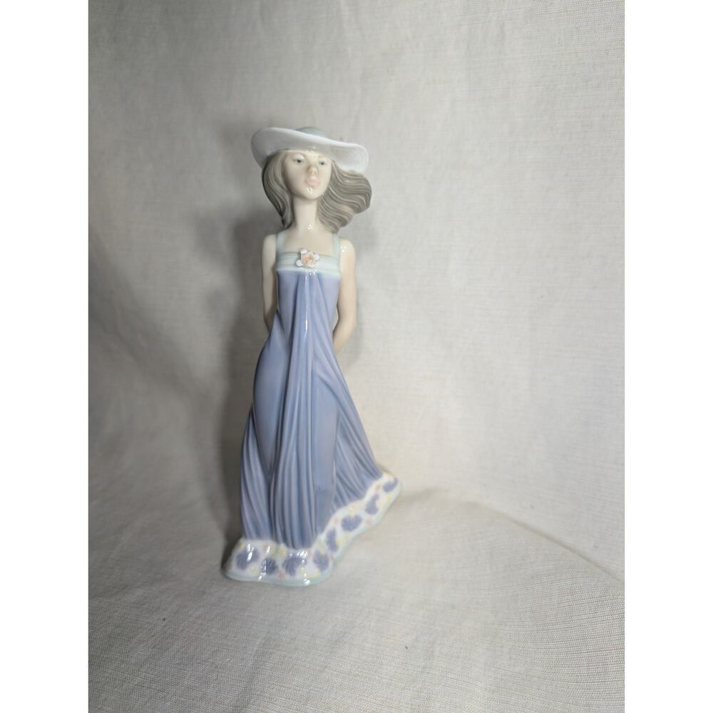 LLADRO‎ Susan Young Girl With Straw Hat 5644 Spain Porcelain Vtg Figurine Mint